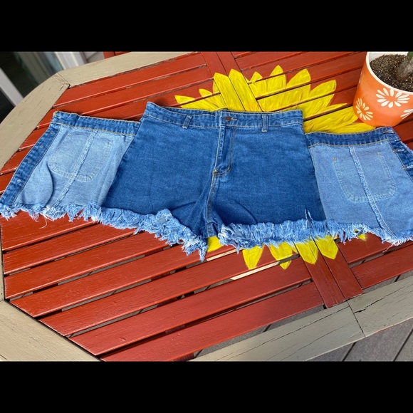 For sassy1950…SOLD🌼New jean short/skirt - Picture 12 of 16